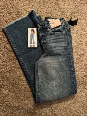NWT BCBGeneration High Rise Wide Leg Jeans